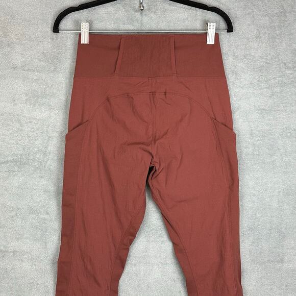 Athleta Pants Womens 2 Burgundy Trekkie Hybrid Crop Tight Stretch Workout Gym - Picture 4 of 14